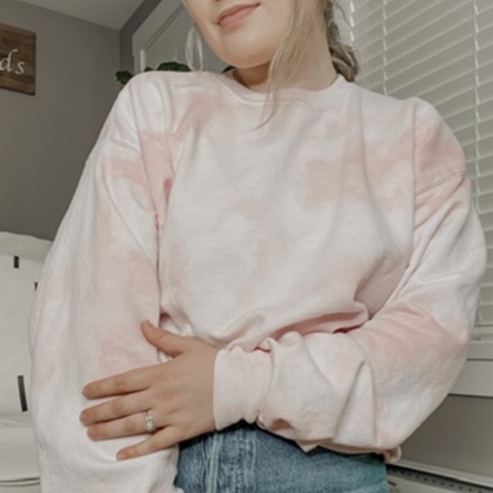 Adorable tiedye sweatshirt